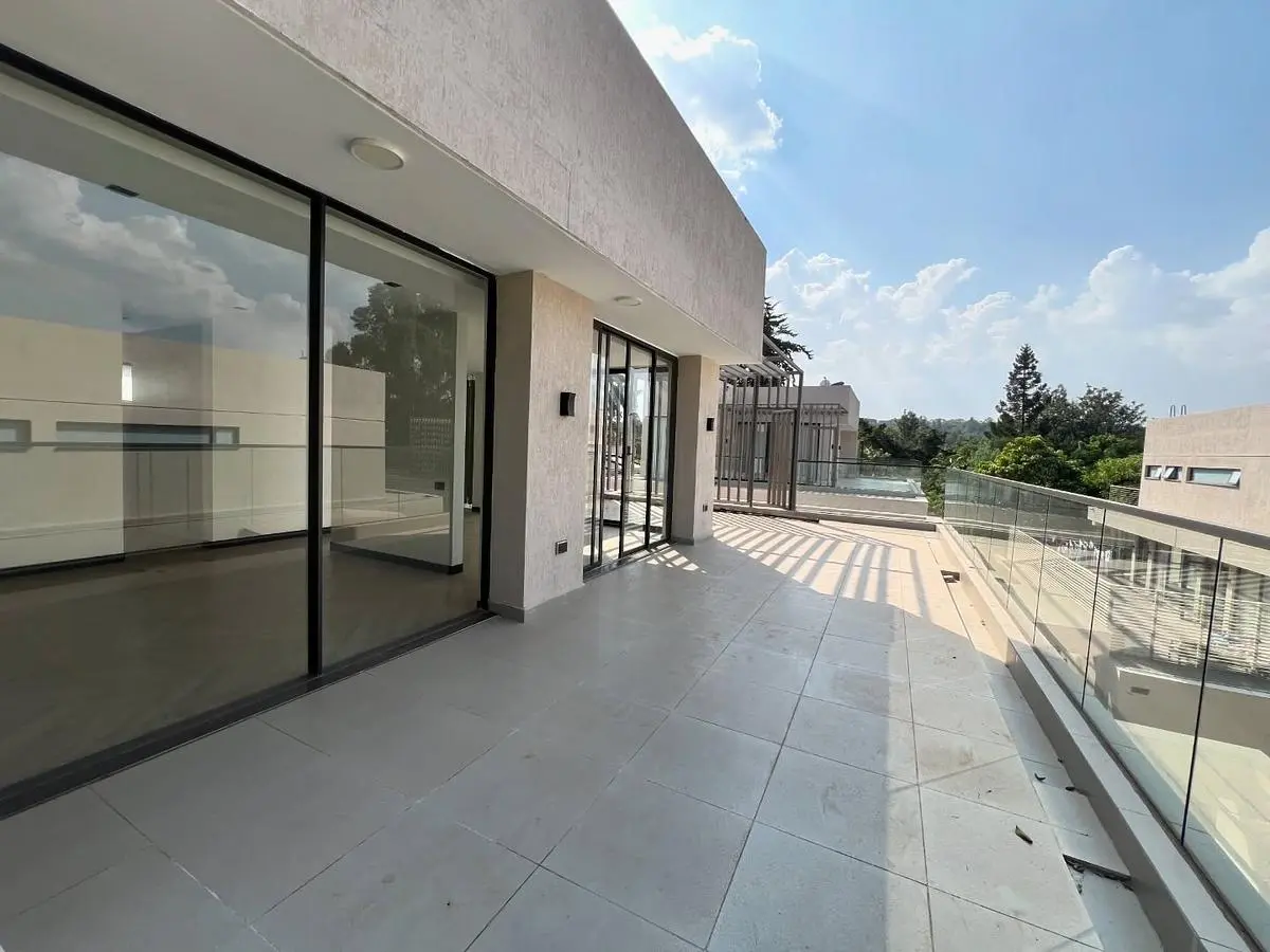 Grand 5 Bedroom Townhouse with En Suite for sale in Lavington
