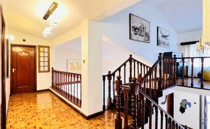 4-Bedroom Villa For Sale in spring Valley