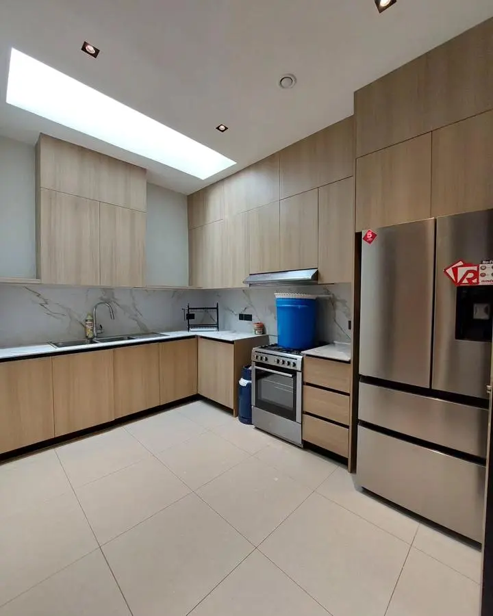 Grand 5 Bedroom Townhouse with En Suite for sale in Lavington