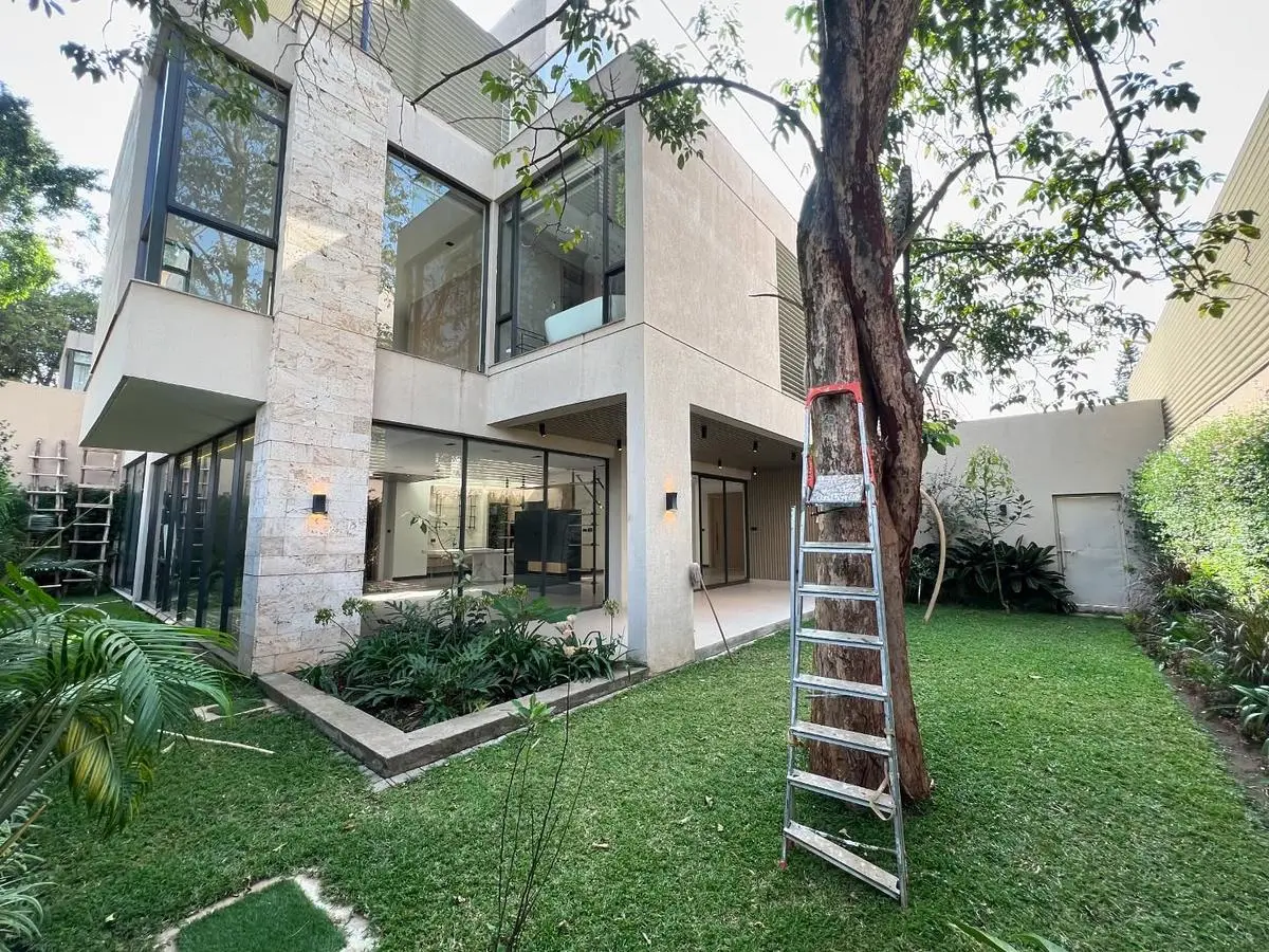 Grand 5 Bedroom Townhouse with En Suite for sale in Lavington